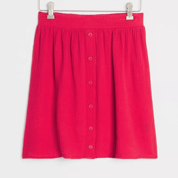 Anthropologie Dresses & Skirts - Anthropologie faux button down mini skirt, 29", red
